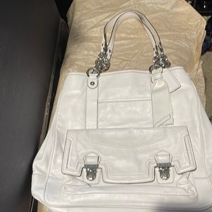 Coach Poppy Camelia Tote A1269-17924 Large Leather Cream Push Lock